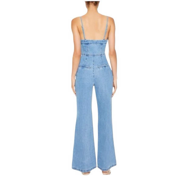 NWT’S Forever 21 Denim Cami Flare Medium Wash Jumpsuit SZ L - Picture 3 of 16